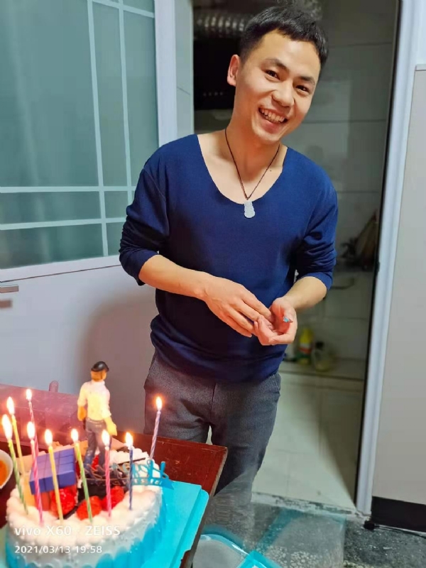 找结婚对象的第一张照片--桐乡父母相亲团