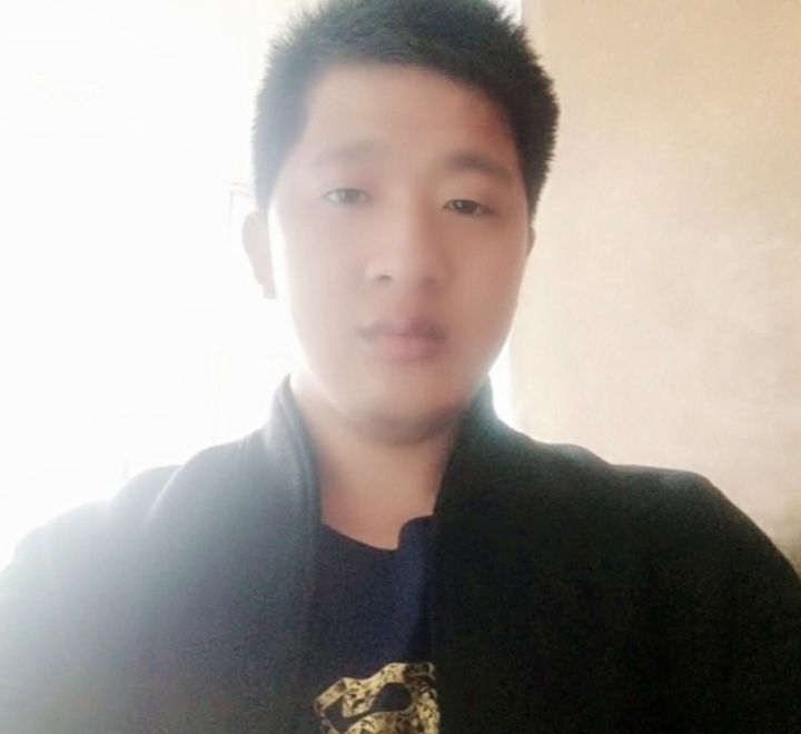 形影不离的第一张照片--桐乡父母相亲团